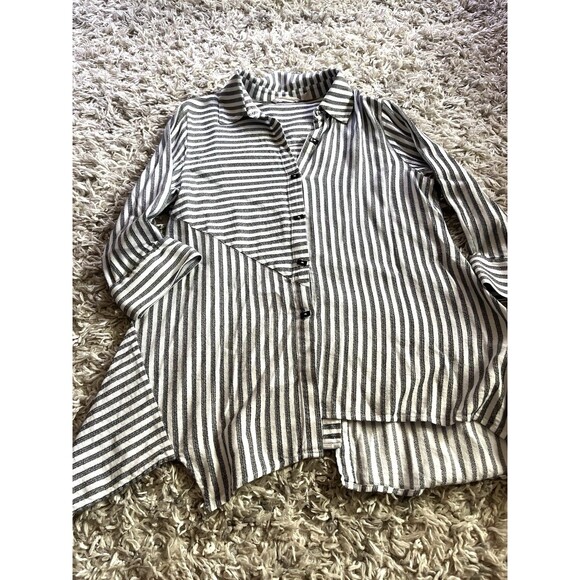Soft Surroundings Asymmetrical Button Down Tunic Top Large Striped Laggenlook - Picture 3 of 12
